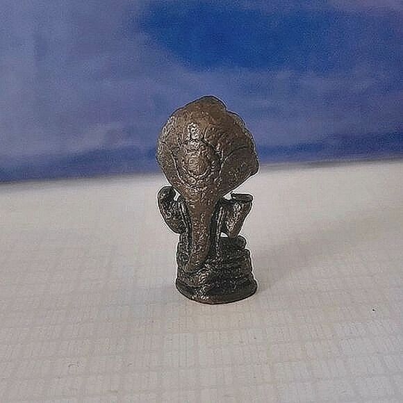 Vtg brass Lord Vishnu amulet - Picture 4 of 8
